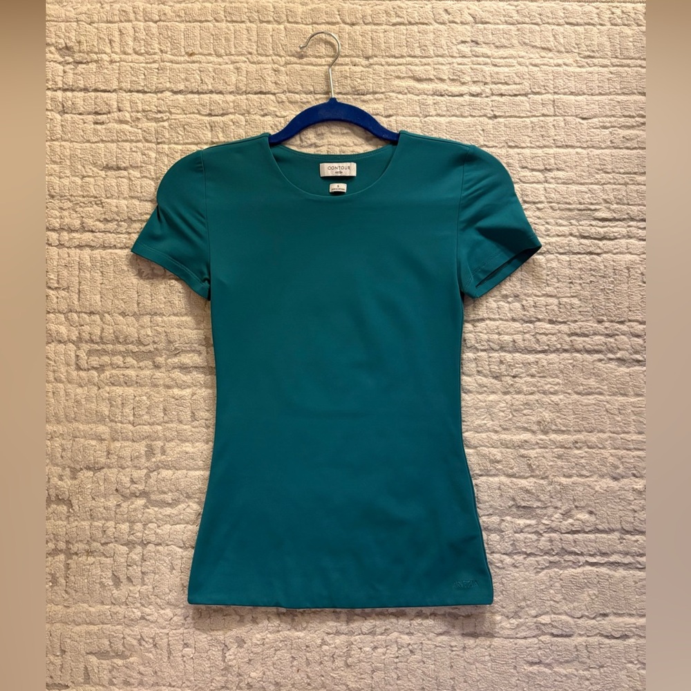 Aritzia Contour Short Sleeve